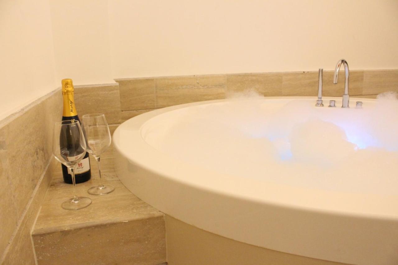 Nerello Suites And Rooms Катания Экстерьер фото