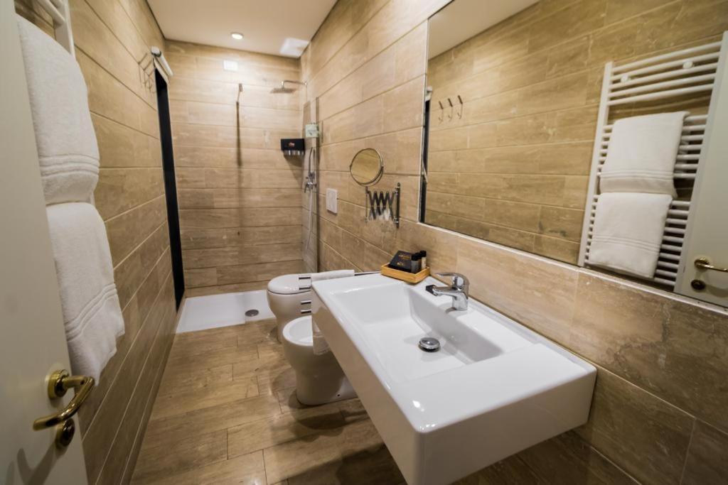 Nerello Suites And Rooms Катания Экстерьер фото